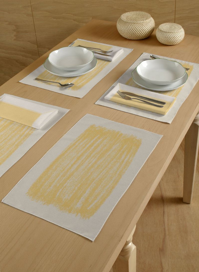 Modern Italiaans tafellinnen wit/geel